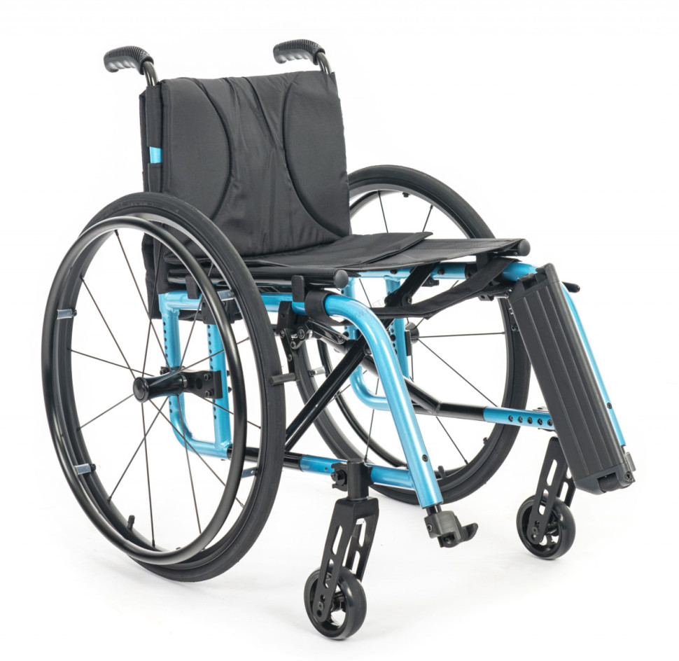 Кресло-коляска МЕТ МК-240 для активных пользователей, ширина сиденья 40 см