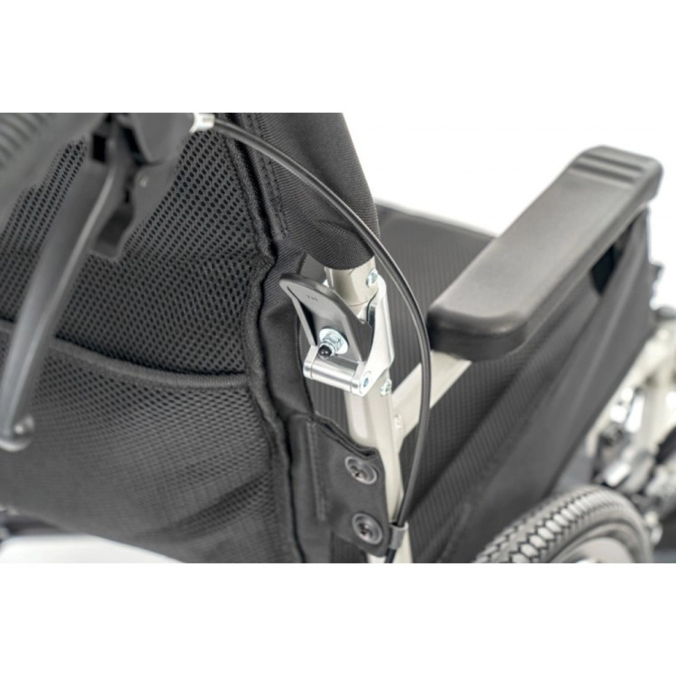 Кресло-коляска механическая MET FLY 300 (43 см) алюминиевая, облегченная