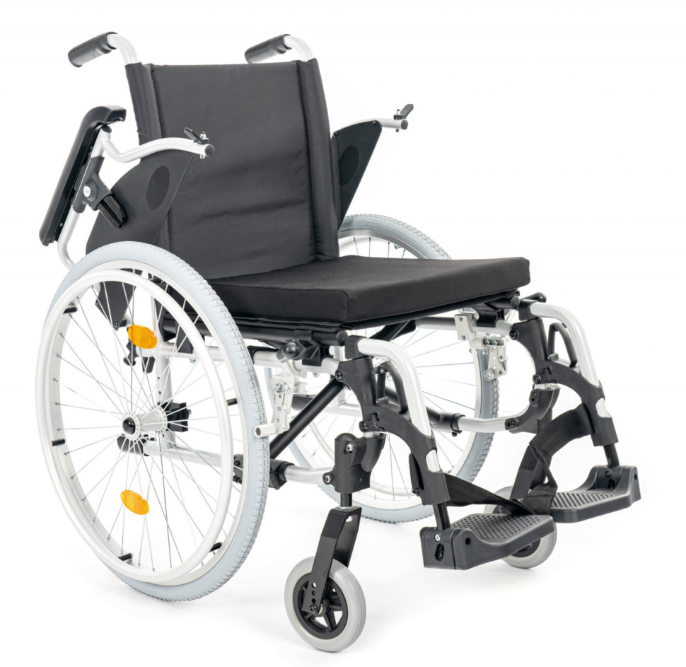 Кресло-коляска механическая МЕТ МК-200 ширина сиденья 46 см