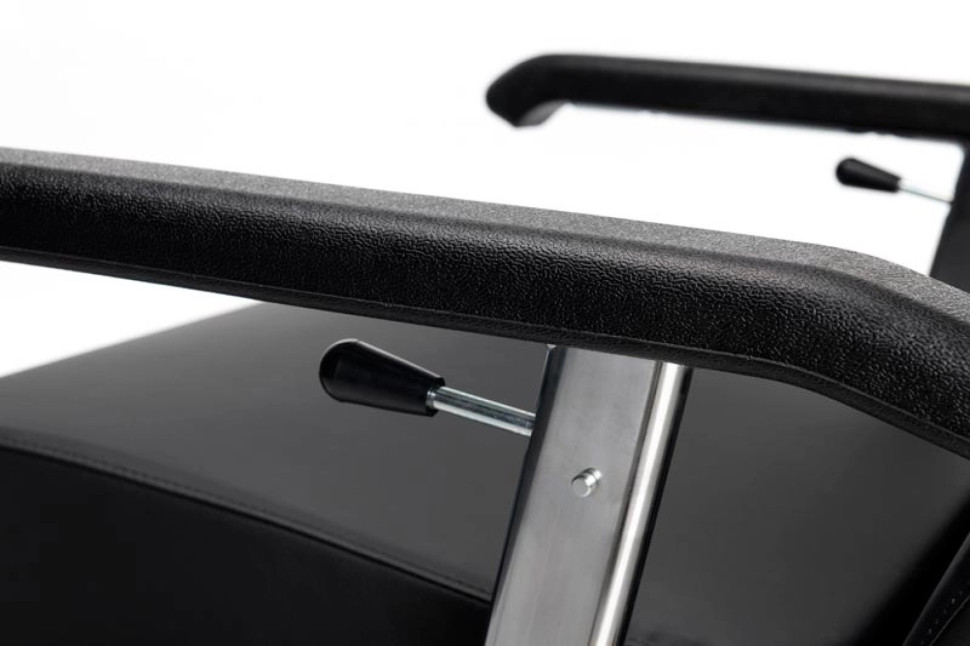 Кресло-стул повышенной комфортности Normandie на колесах