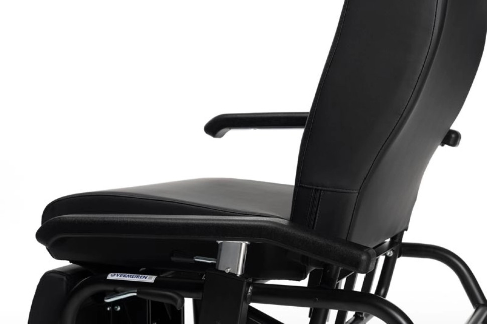 Кресло-стул повышенной комфортности Normandie на колесах