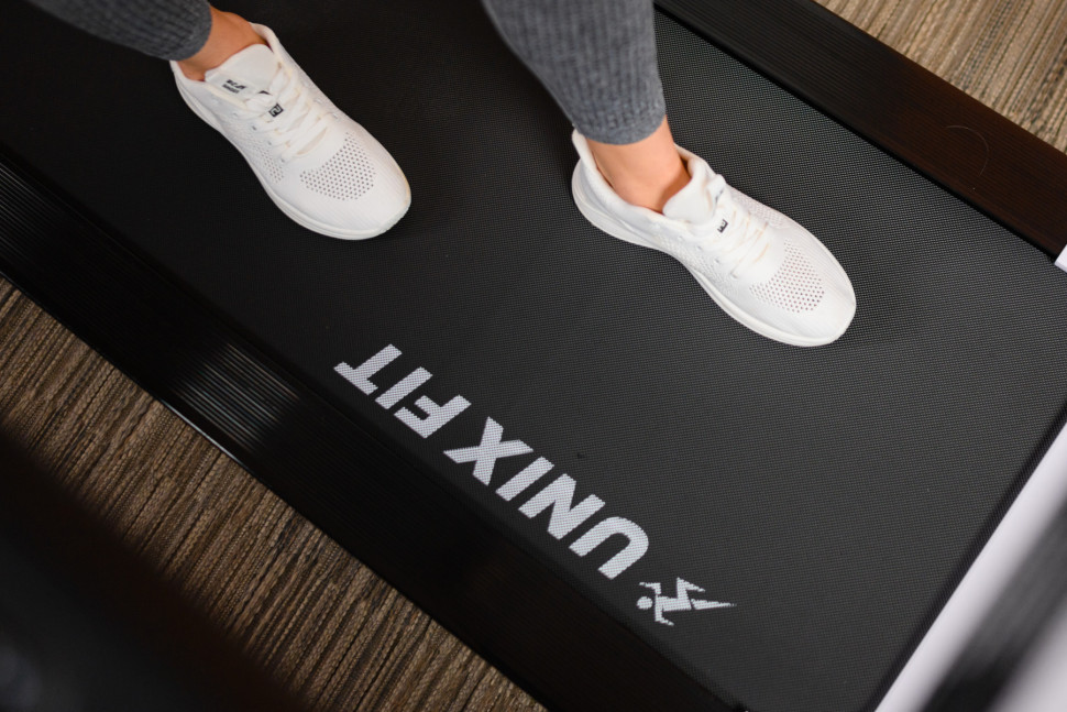 Беговая дорожка UNIXFIT Hi-tech F2 PLUS Arctic Ice