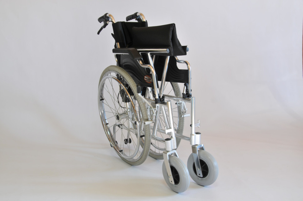 Кресло-коляска инвалидная механическая FS 908 LJ (41 см) колеса пневмо