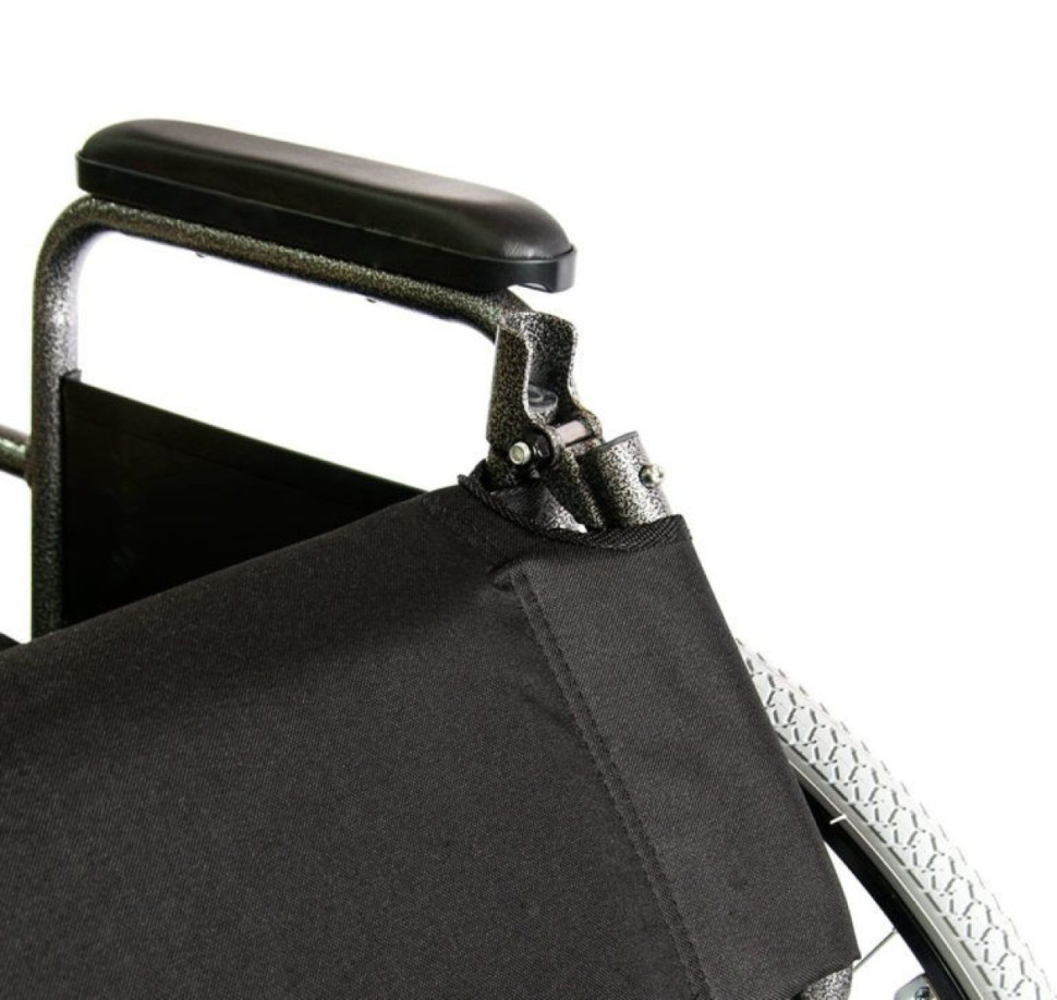 Кресло-коляска механическая FS209АЕ-61 ширина сидения 61см, пневмо колеса