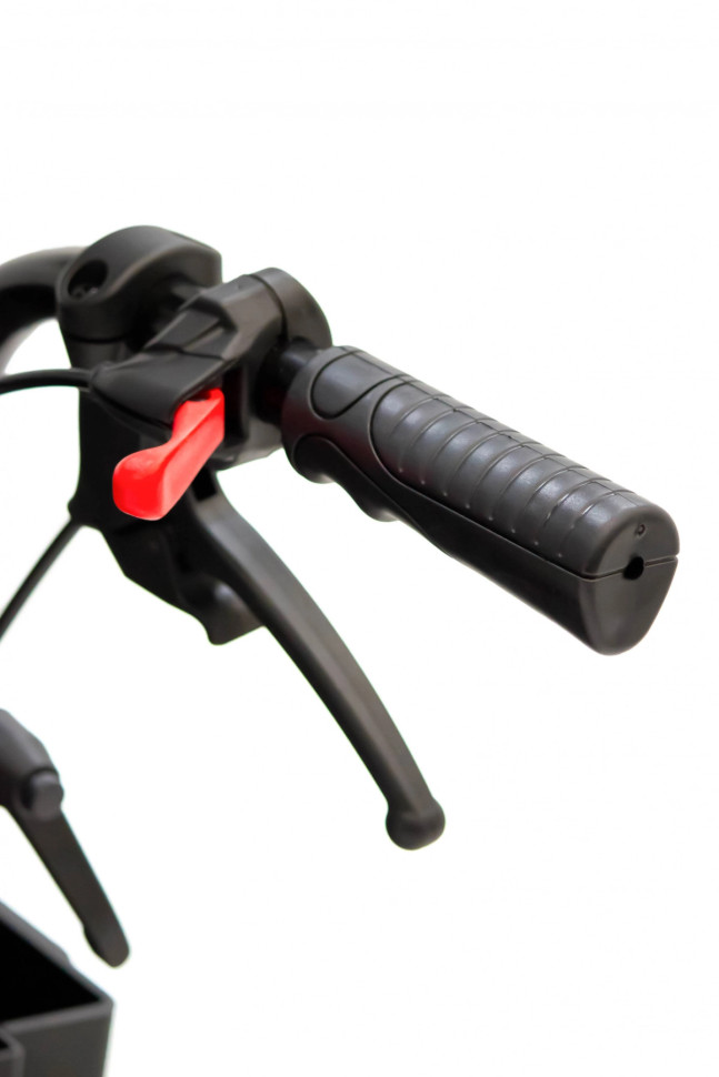 Кресло-коляска механическая MET ECLIPSE A оснащена абдуктором