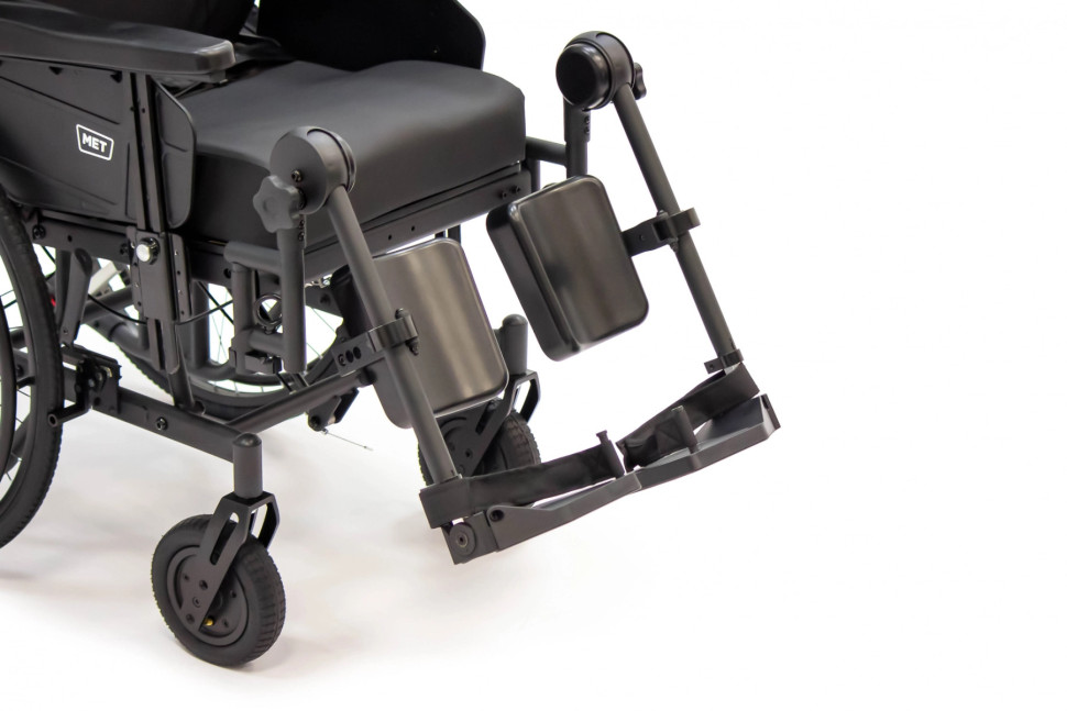 Кресло-коляска механическая MET ECLIPSE A оснащена абдуктором
