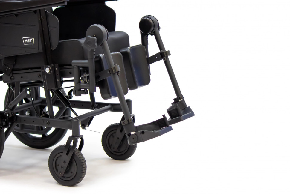 Кресло-коляска механическая MET ECLIPSE B без абдуктора