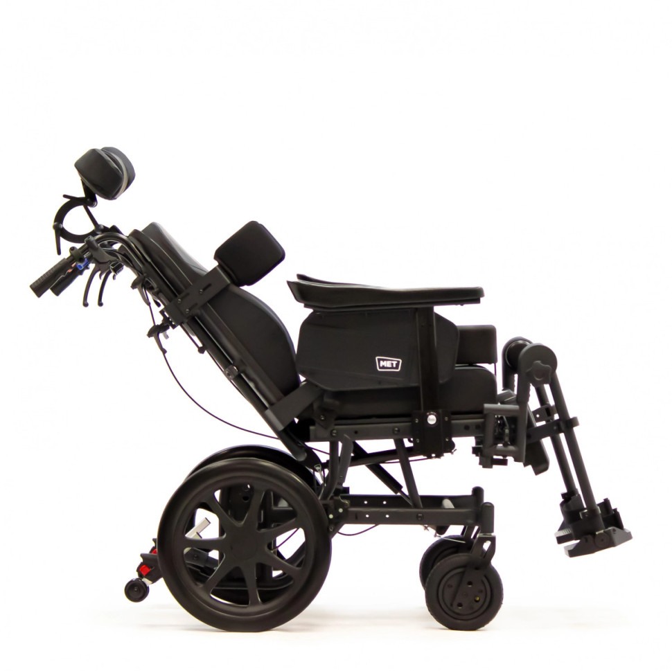 Кресло-коляска механическая MET ECLIPSE B оснащена абдуктором