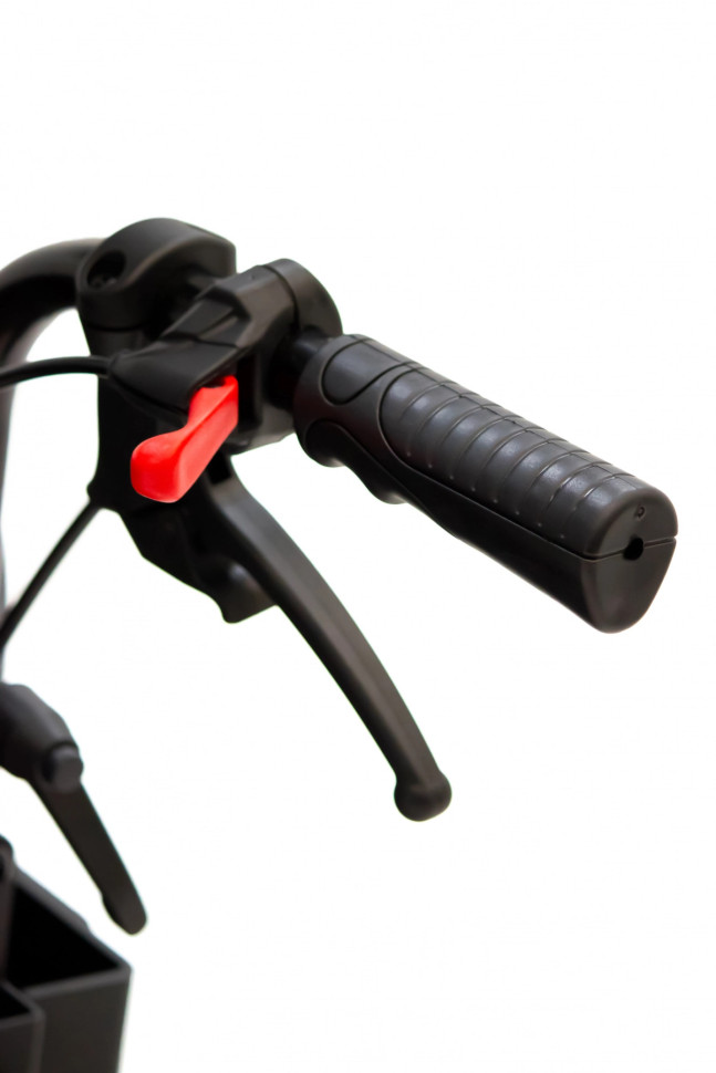 Кресло-коляска механическая MET ECLIPSE B оснащена абдуктором