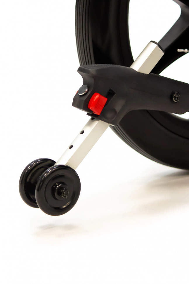 Кресло-коляска механическая MET ECLIPSE B оснащена абдуктором