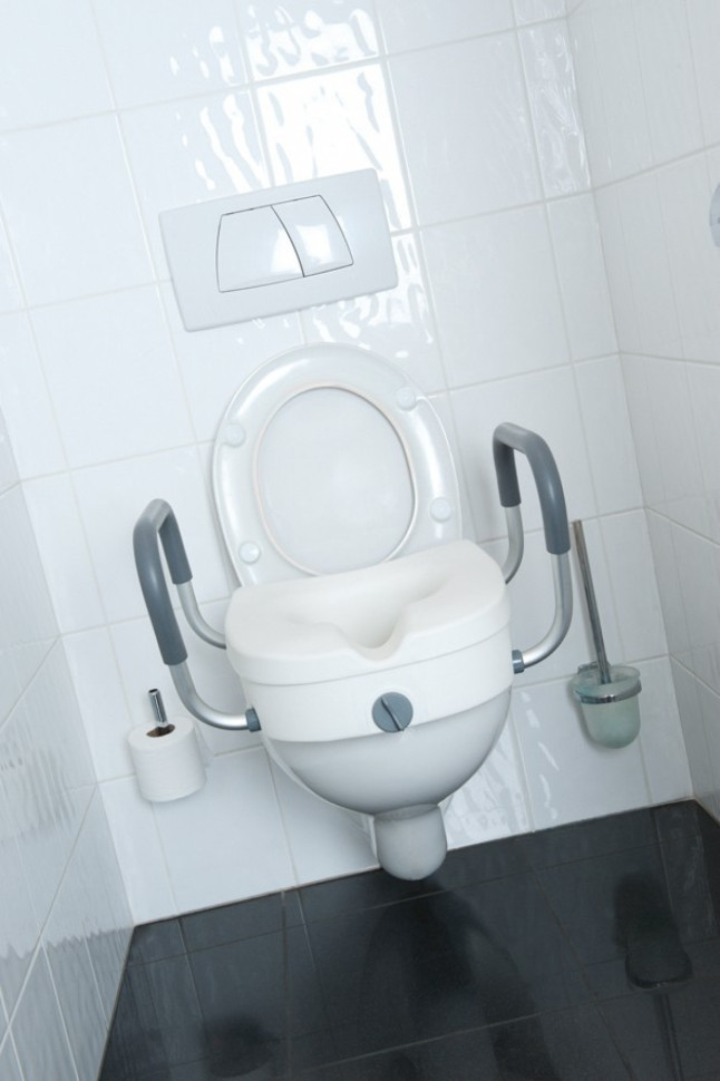 Насадка на унитаз с поручнями TINA