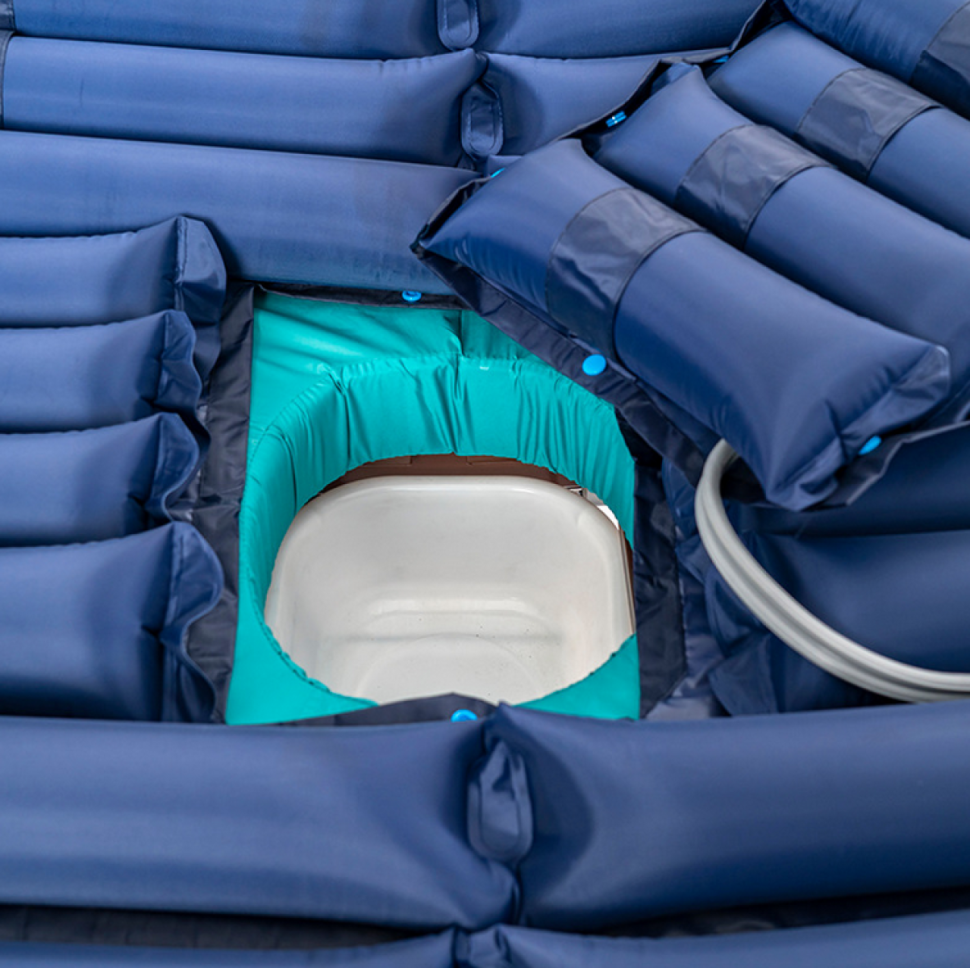 Матрас противопролежневый трубчатый MET BASIC-300XL - ширина 120 см (18033) с отверстием для туалета