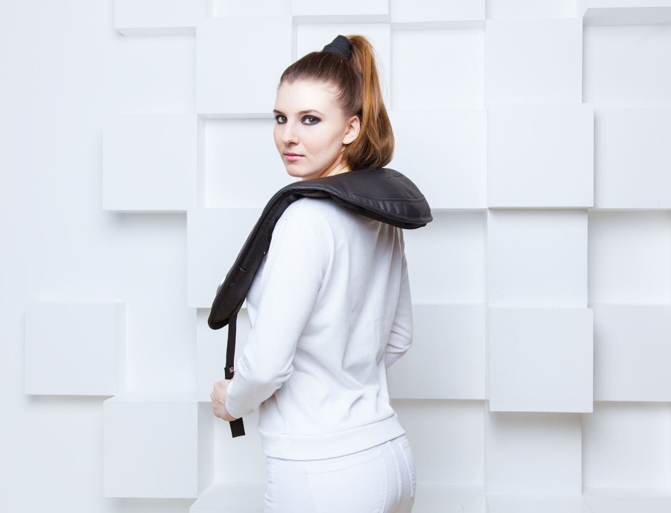 Массажер для шеи и плеч Tap Pro