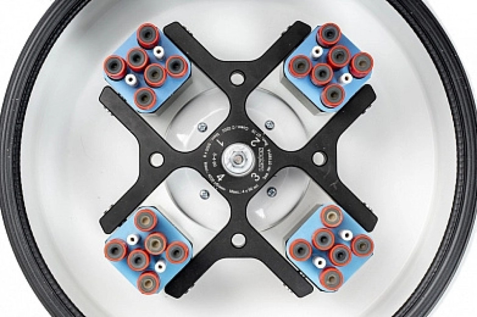 Центрифуга Liston C 2202 в комплекте с ротором S-4-100 и 1 комплектом (4шт) адаптеров на выбор