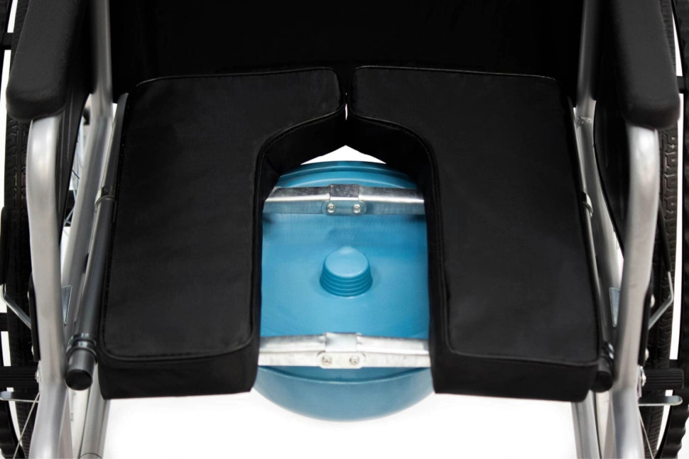 Кресло-коляска с сан. устройством MK-390