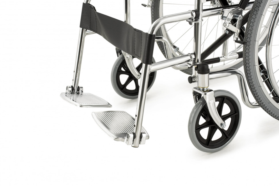 Кресло-коляска инвалидная механическая FS901 (41 см,пневмо)