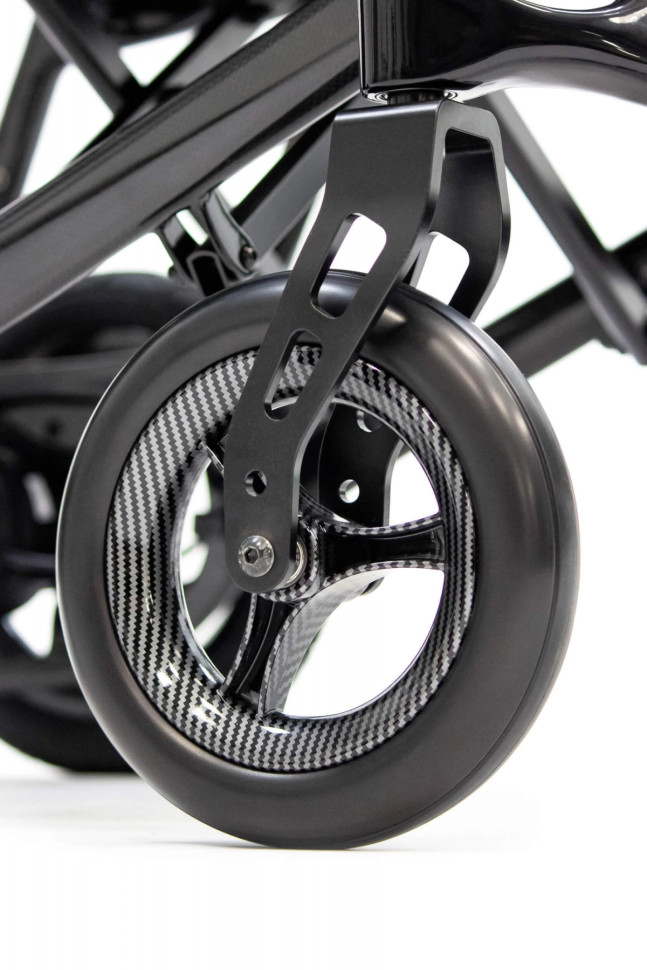 Кресло-коляска электрическая МЕТ CARBONYX FLO