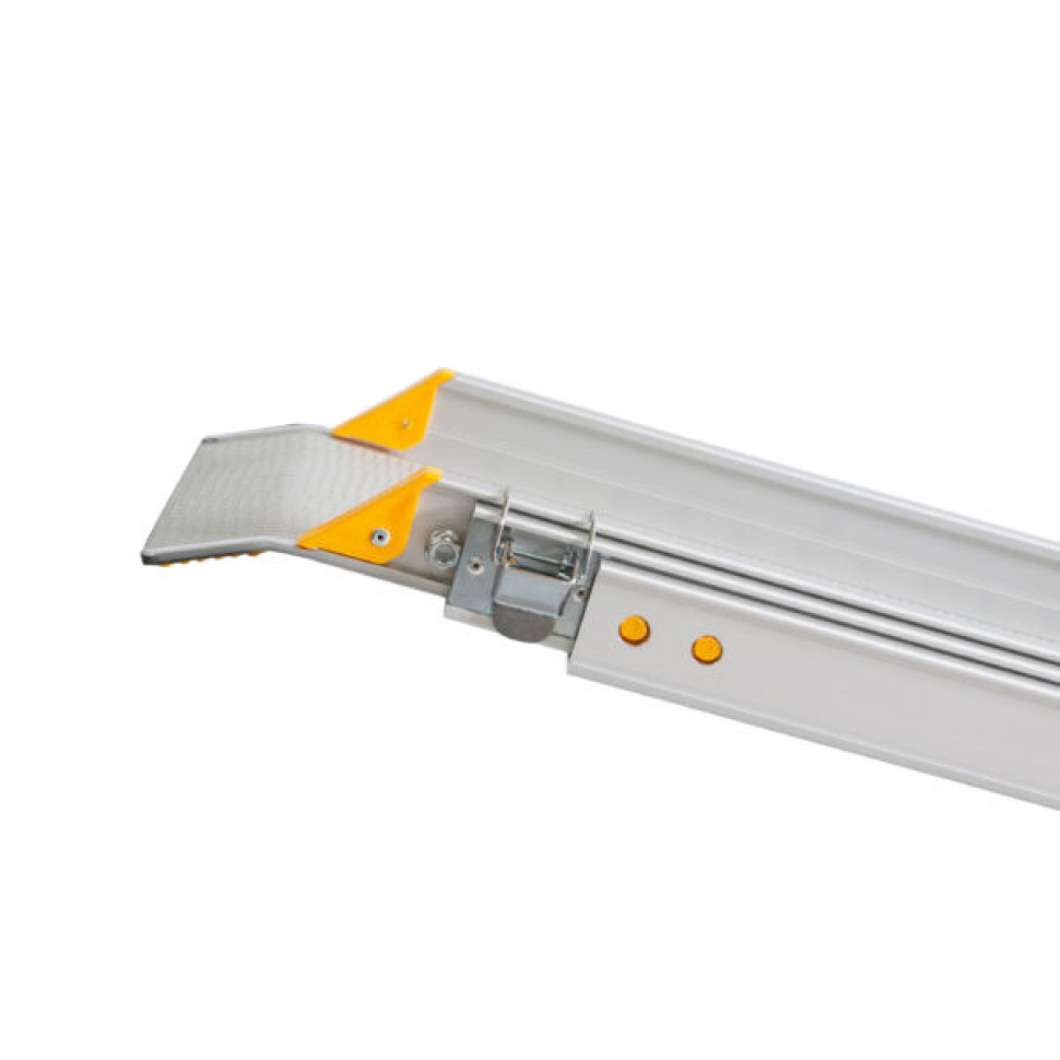 Пандус телескопический 3-секционный Мега 3ПТ2-210 с перфорацией