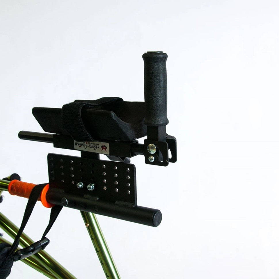 Ходунки для детей больных ДЦП с подлокотной опорой и фиксатором голеностопа Мега-913