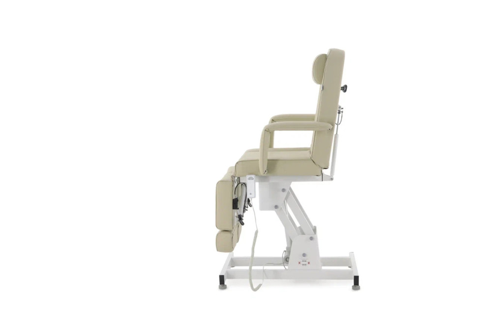 Кресло педикюрное электрическое ММКК-1 (КО-171.01Д) светло-бежевое