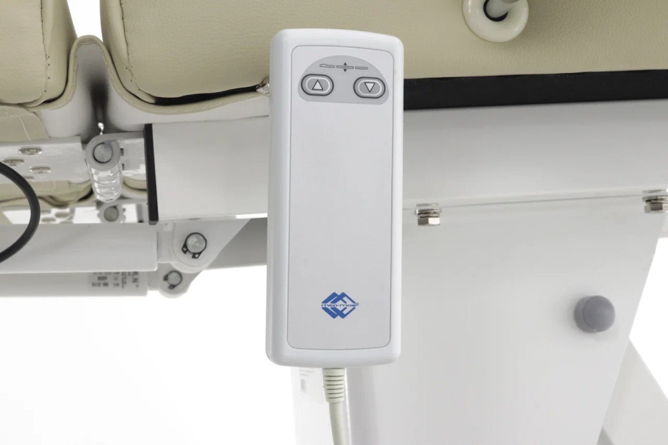 Кресло педикюрное электрическое ММКК-1 (КО-171.01Д) светло-бежевое