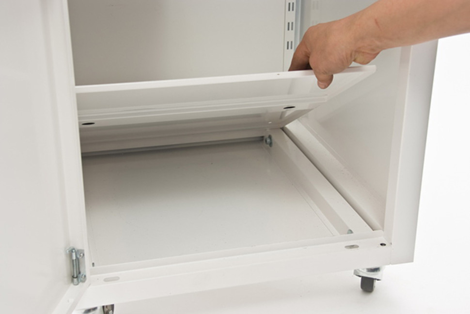 Шкаф МЕТ ЭССЕН 1МУ-180 для уборочного инвентаря