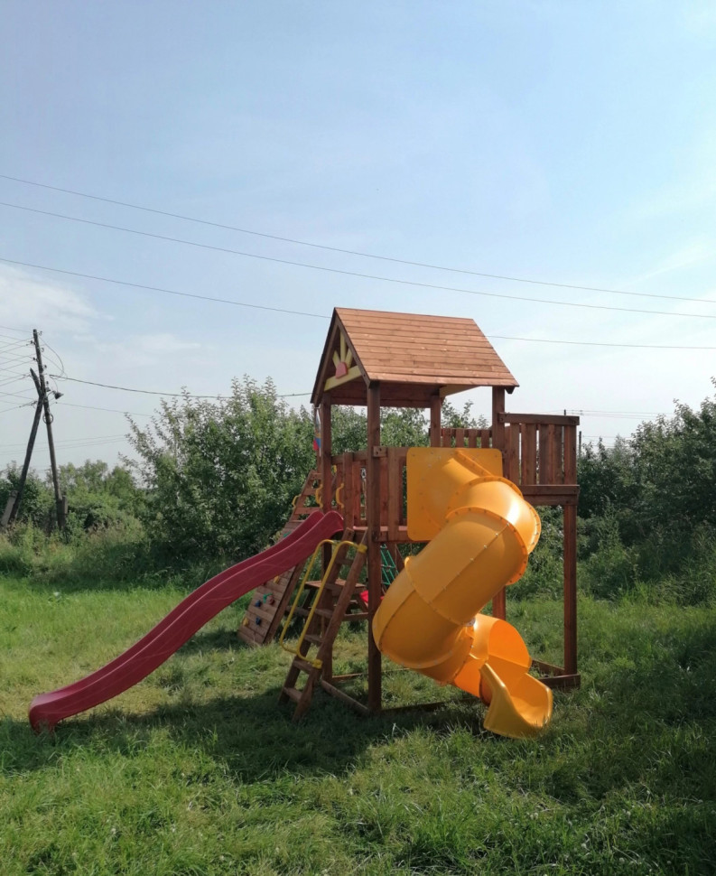 Детский городок Выше всех Победа со спиральной горкой